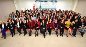 İzmir Büyükşehir Belediyesi'nde Kadın Yönetisi Sayısı Erkekleri Geçti