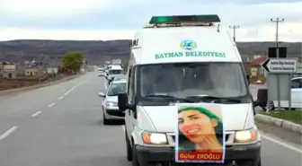 Diyarbakır'da Öldürülen Kadın Terörist, Olaydan Önce Saçını Boyatıp Makyaj Yapmış