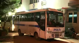 İzmir'de 'Paralel Yapı' Operasyonunda 15 Kişi Adliyeye Sevk Edildi