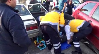 Yerköy'de 2 Otomobil Çarpıştı: 5 Yaralı