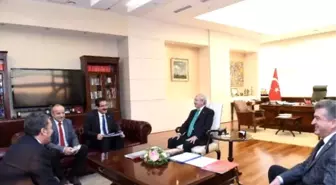 Kılıçdaroğlu, Kesk Genel Başkanı Özgen ile Görüştü