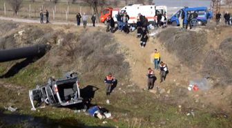 Kütahya'da Trafik Kazası: 1 Ölü, 4 Yaralı