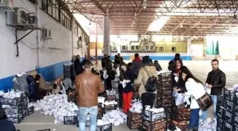 Belediye Başkanı Işık, Öğrencilere Elma Dağıttı