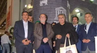 Hdp Milletvekillerinden İzmir'de Fuar Ziyareti