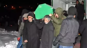 Van'da Trafik Faciası: 11 Ölü, 4 Yaralı (3)