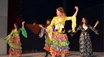 Bitlis'te 'Kanlı Nigar' Oyunu Sahnelendi