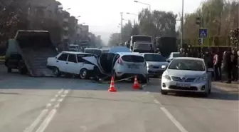 Sakarya'da Zincirleme Kaza: 1 Ölü, 1 Yaralı