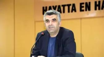 Ahmet Turgut 'Edebiyat ve Sembolün Dili' Başlıklı Konferansta Konuştu