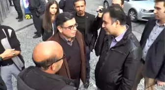 Hdp'li Gruba Bayraklı Tepki