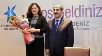 Ünlü Televizyoncu Esra Ceyhan'dan Samimi Açıklamalar