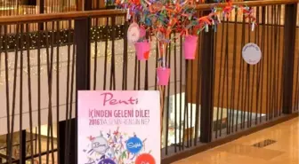 Dilek Tutma Geleniği Piazza'nın Dilek Ağacı ile Yaşatılıyor