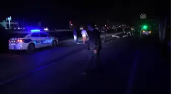 Antalya'da Kamyonet Yayalara Çarptı: 2 Ölü