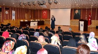 Bü'den 'Gençlik' Konferansı