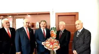 Kıbrıs Gazileri, Başkan Çakır'ı Ziyaret Etti