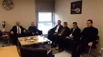 AK Parti İl Başkanı Tanrıver ve Yönetim Kurulu Üyeleri'nden Telekom Müdürü Yapar'a Nezaket Ziyareti
