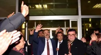 Hdp'li Belediye Başkanı Adli Kontrolle Serbest Bırakıldı