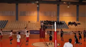 Korkuteli'de Ortaokul ve Liselerarası Voleybol Şampiyonası