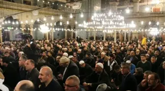 Mevlit Kandili Eminönü Yeni Camii'nde Kutlandı