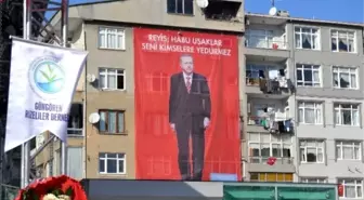 Hamsi Festivaline Damga Vuran Erdoğan Pankartı