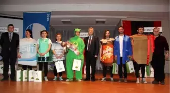 Burhaniye'de Çocuklara Tiyatrolu Çevre Dersi