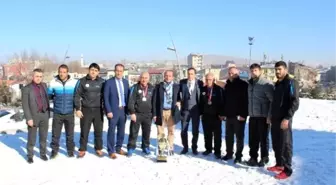 Erzurum Güreş Takımı İkincilik Kupasının Sahibi Oldu