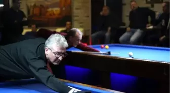 Karşıyaka'da Bilardo Şampiyonası Heyecanı