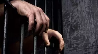 6 Aylık Çocuğu X- Rayden Geçirip Çıplak Aradılar