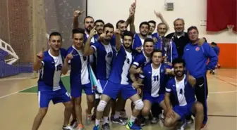 UÜ Erkek Voleybol Takımı 1. Lig'de