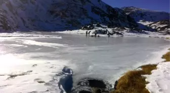 2 Bin Metrede Doğal Buz Pisti