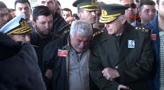 İzmir Baba Silvanlı, Anne Turgutlulu, Şehit İzmirli
