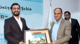 Yazar Hikmet Anıl Öztekin, Beyşehir'de Söyleşiye Katıldı