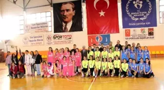 Yıldız Erkekler ve Kızlar Basketbol Müsabakaları Tamamlandı