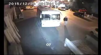 Adana 'Çocuğum Hasta' Diyerek Gasp Yaptı, Tutuklandı