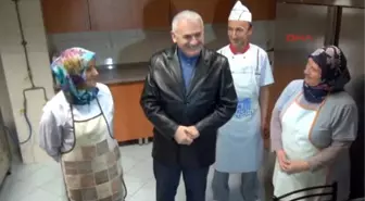 Bolu - Bakan Yıldırım, Yeni Yıla Bolu Dağı'nda Karayolları İşçileriyle Girdi