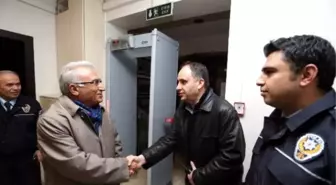 Bursa Valiliği Yeni Yıla Vatandaşlarla Beraber Girdi