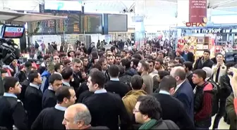 Havalimanında Kuyruklar Oluştu, Arbede Çıktı