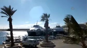 Mersin Açıklarında Bekleyen Feribotlar