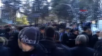 Mezarlıkta Atama Tartışması