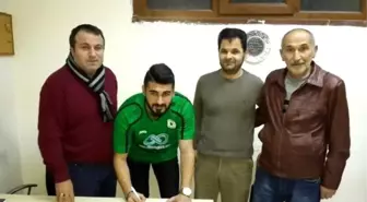 Diyarbekirsporlu Suat Mutlu Üsküdar'a İmzayı Attı