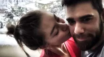 Neslihan Atagül'den Kadir Doğulu'ya Yılbaşı Öpücüğü
