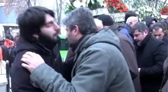 Trafik Kazasında Yaşamını Yitiren 3 Karayolları Çalışanının Cenazesi Toprağa Verildi