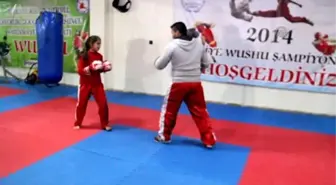 Wushu Sporcuları Antalya'dan Madalyalarla Döndü