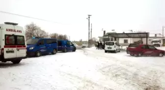 Diyarbakır'da Başından Vurulan Polis Memur Şehit Oldu