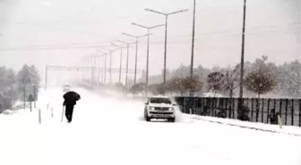 Elazığ ve Bingöl'de Eğitime 1 Gün Ara Verildi