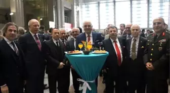 İstanbul Adliyesi'nde Yeni Yıl Kutlaması...