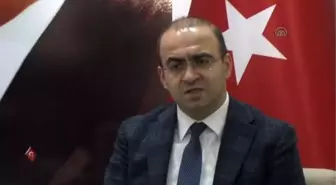 Özhan: 'Türkiye'nin Yeni Bir Anayasaya İhtiyacı Olduğunu Sağır Sultanın Duydu'