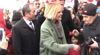 Uşak'ta Gülben Ergen'li Anaokulu Açılışı