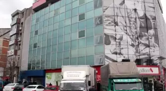 Taraf Gazetesi Haciz Memurları Eşliğinde Tahliye Edildi