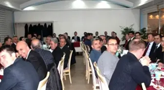 Cezaevi Müdürü Ak'a Veda Yemeği