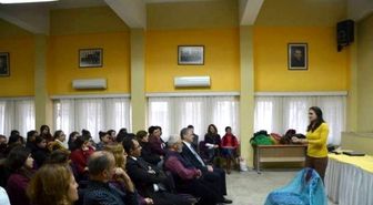 Kuşadası'nda Masal Anlatıcılığı Eğitimi